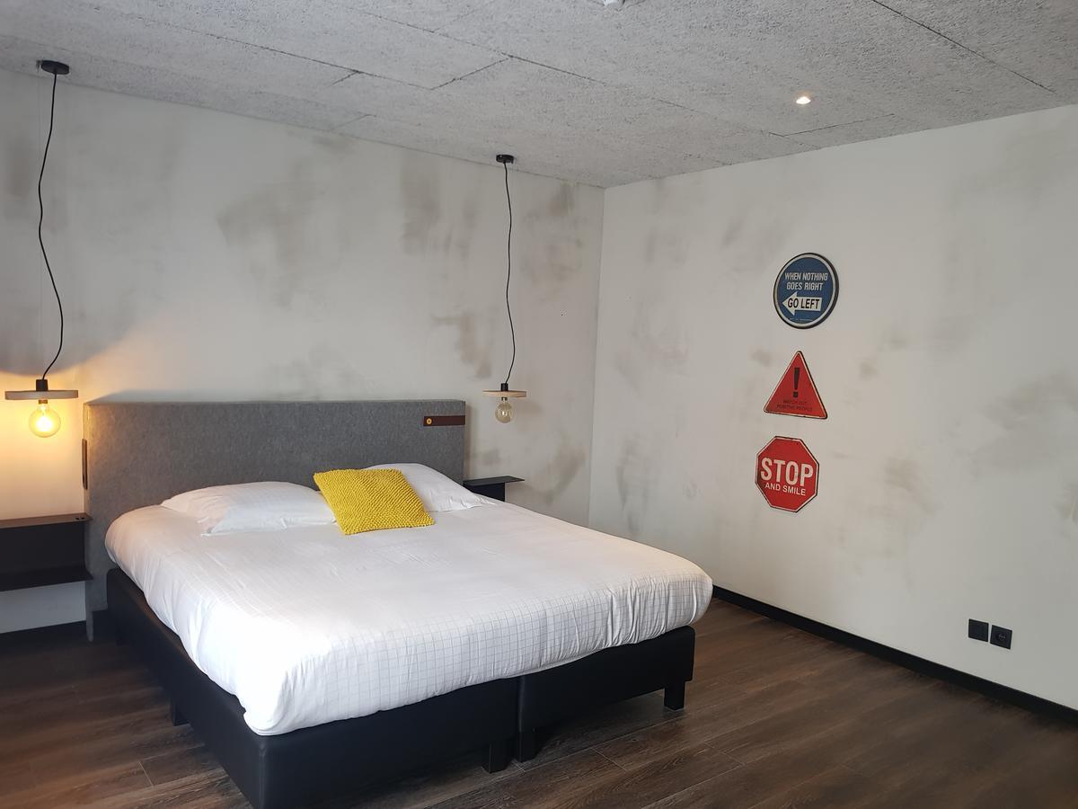 Grande Chambre - Vue sur Rue