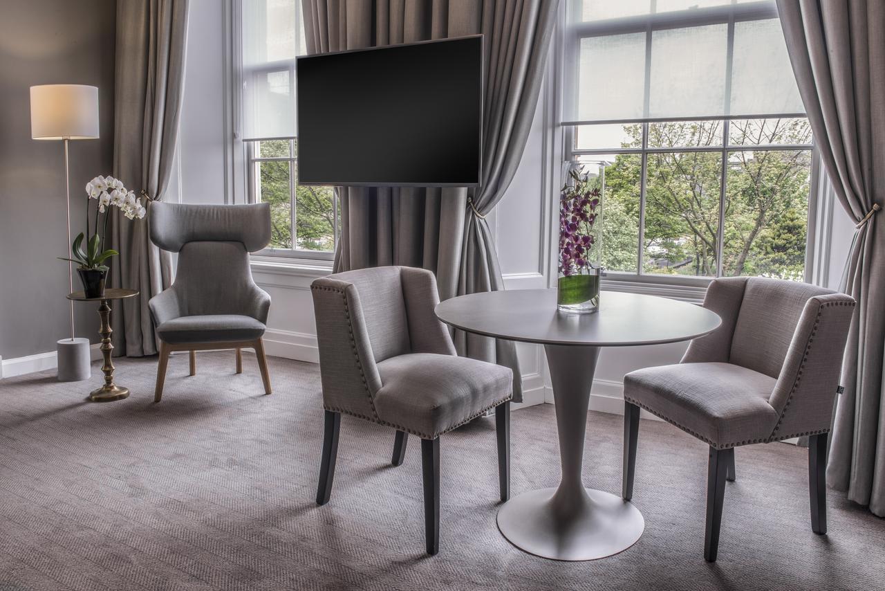 King Suite Garden View