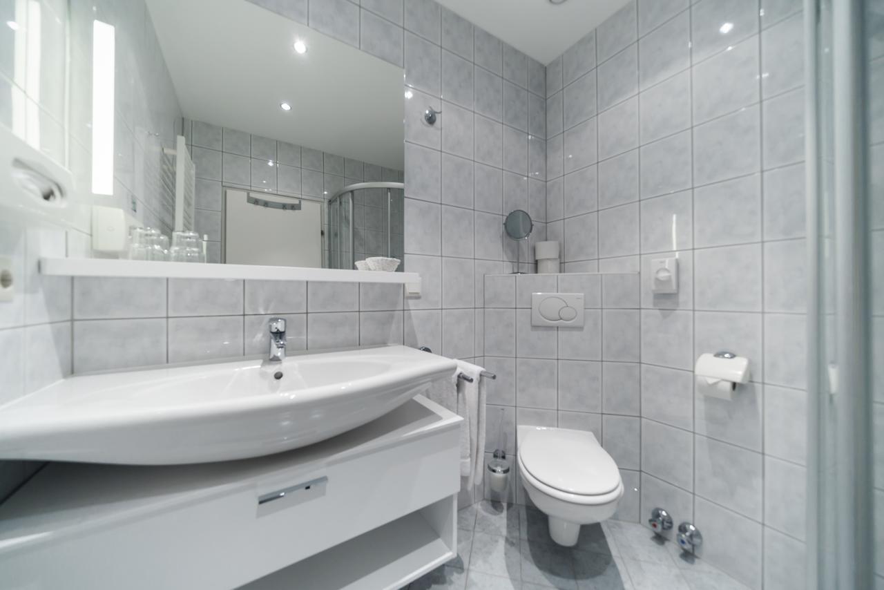 Superior Double Room with Lake View