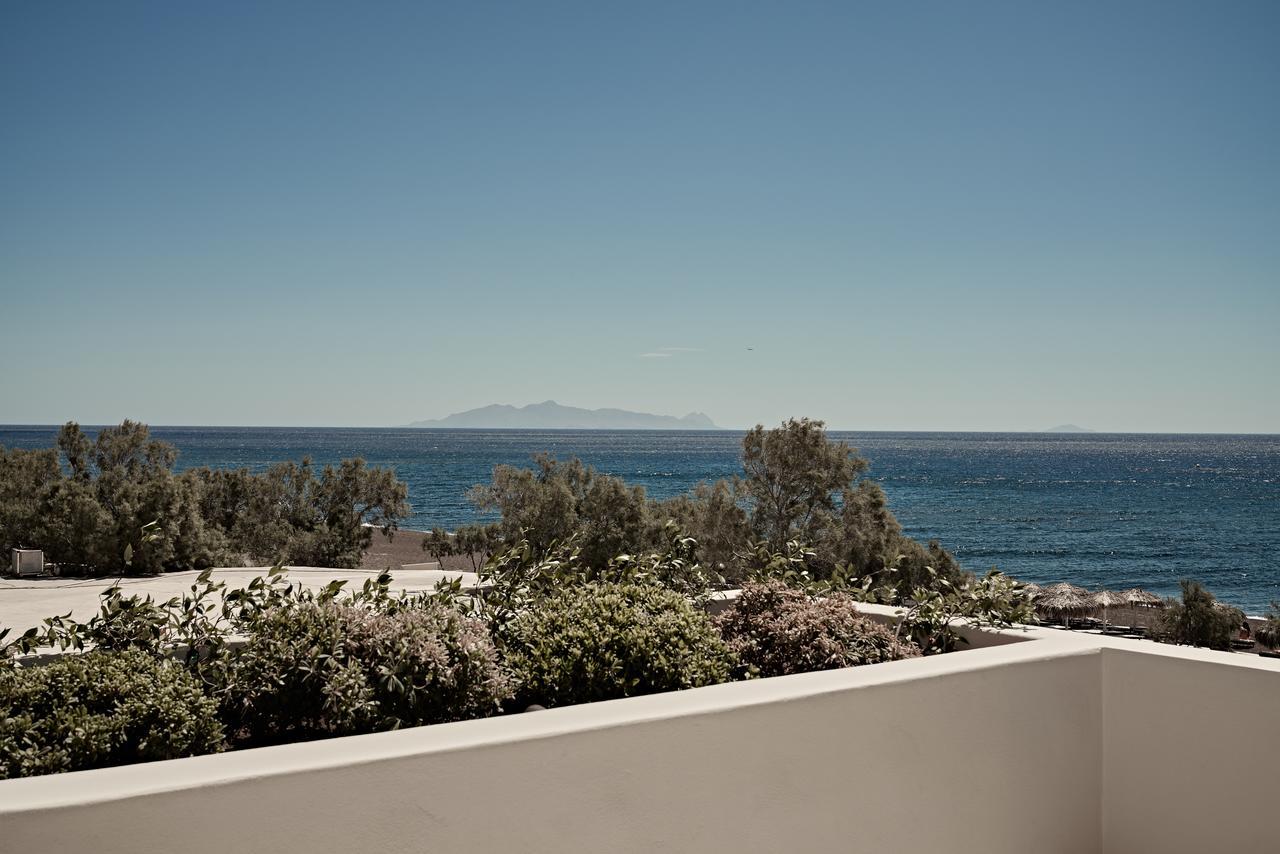 Storia Suite with Outdoor Hot Tub and Panoramic Sea View