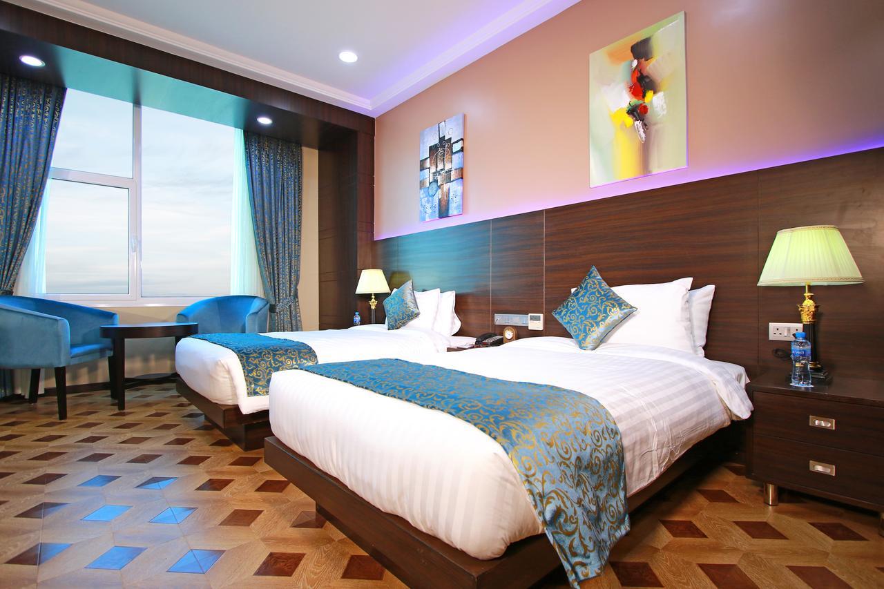 Deluxe King or Twin Room Sea View