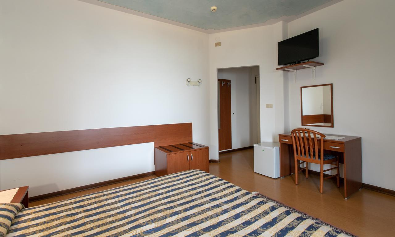 Quadruple Room with Sea View