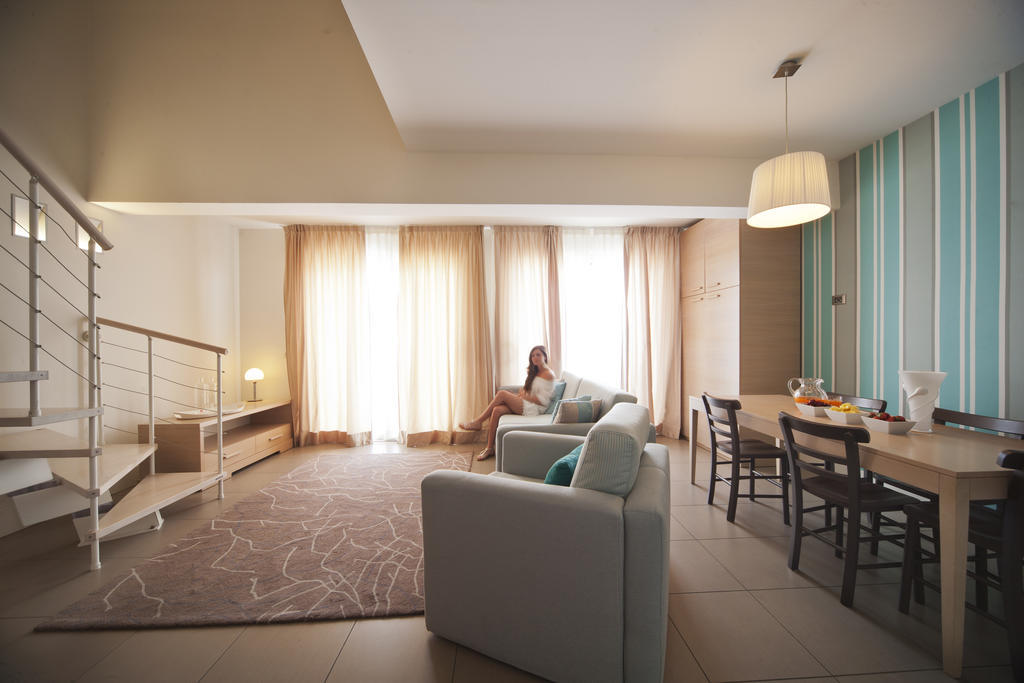 Deluxe Suite,519574983:JPEG