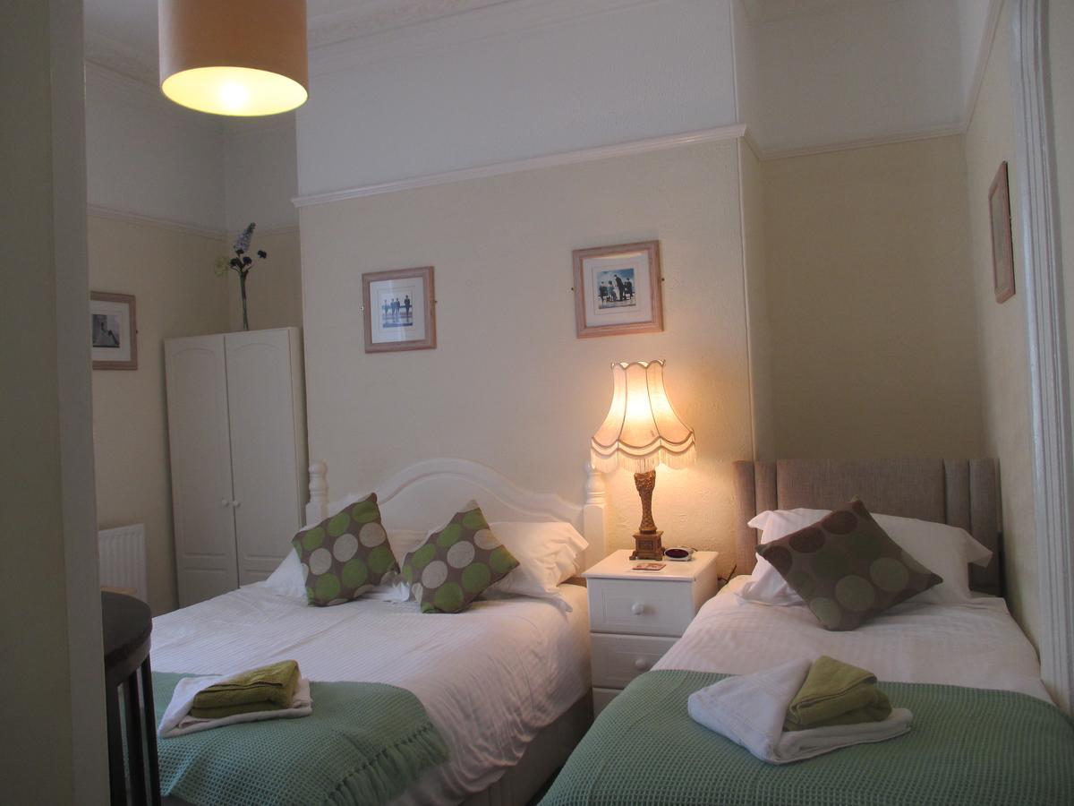 Double Room Shower
