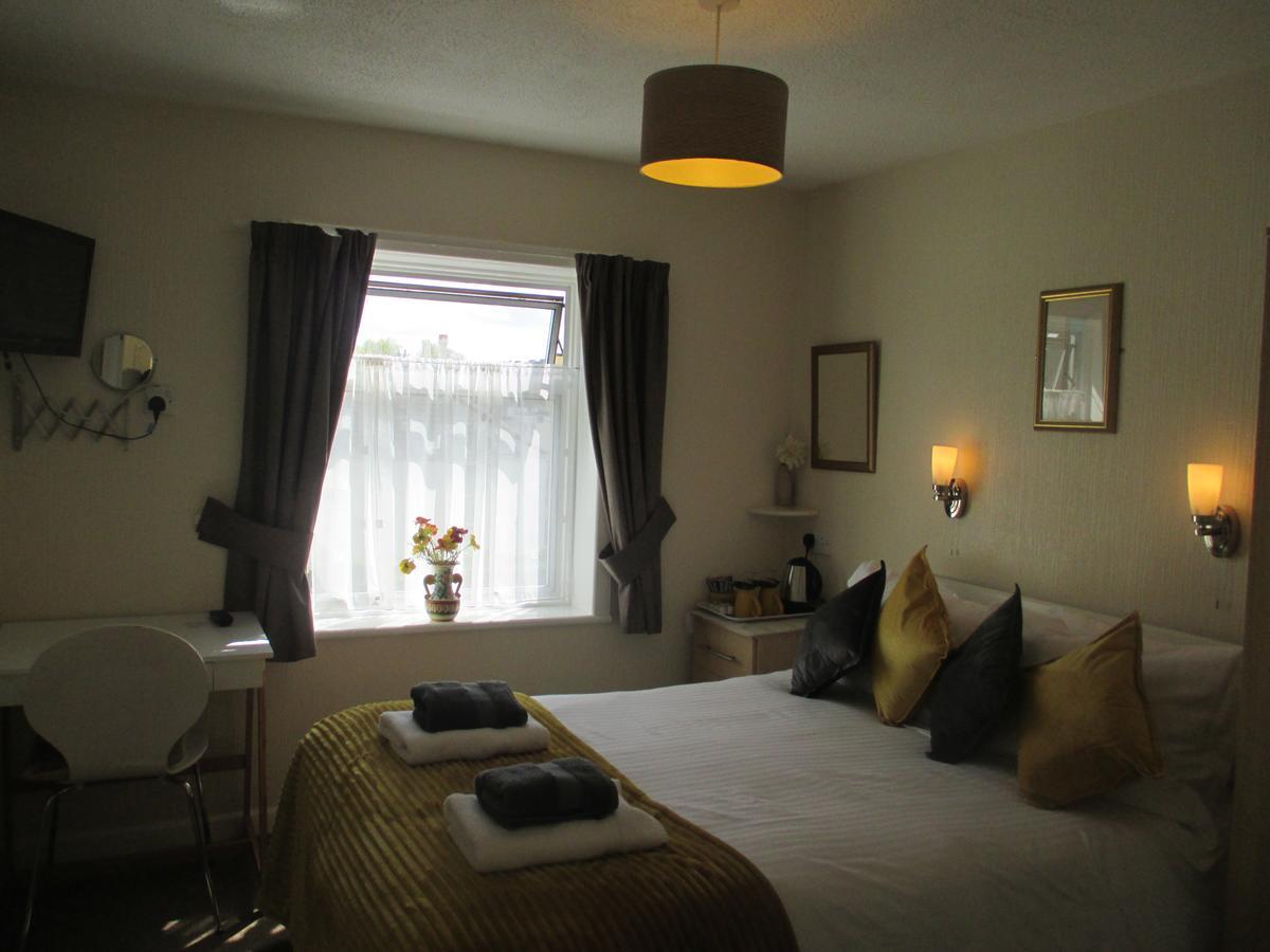 Double Room Shower