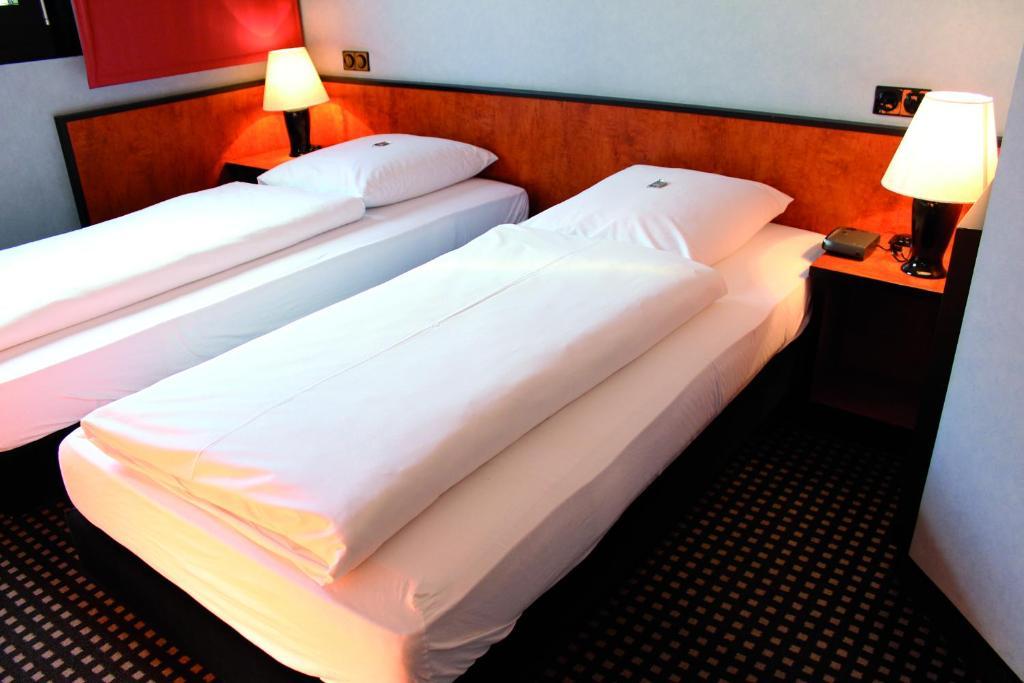 Twin Room,139134042:JPEG