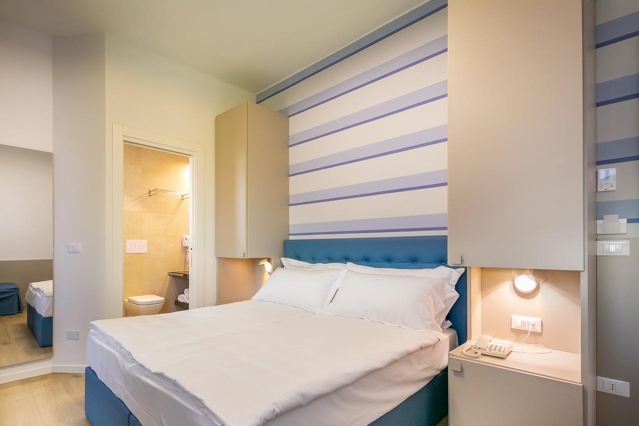 Doppelzimmer mit Balkon
