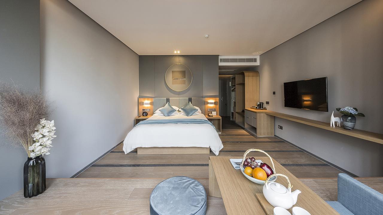 Family Room with Tatami Area