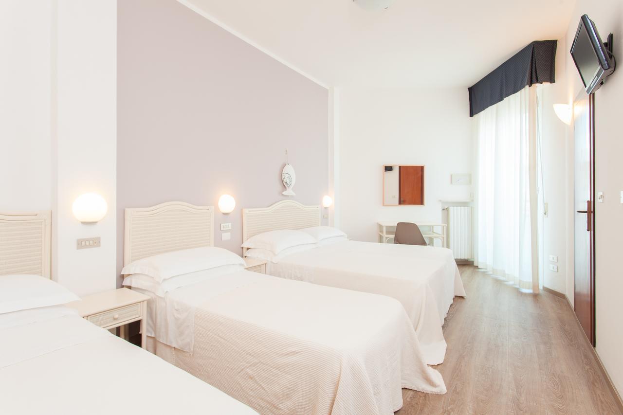 Vierbettzimmer mit Meerblick