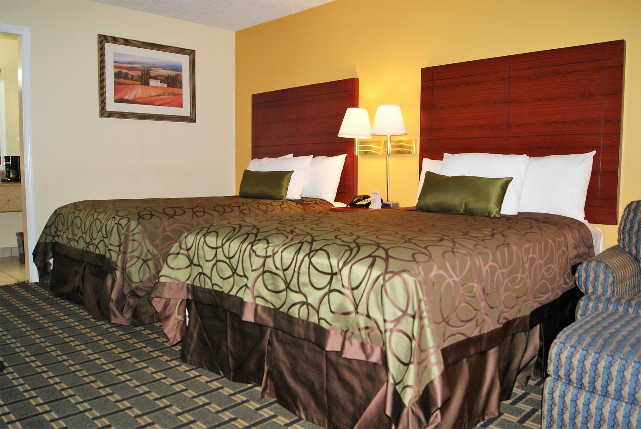 Double Room with Two Double Beds - Non-Smoking