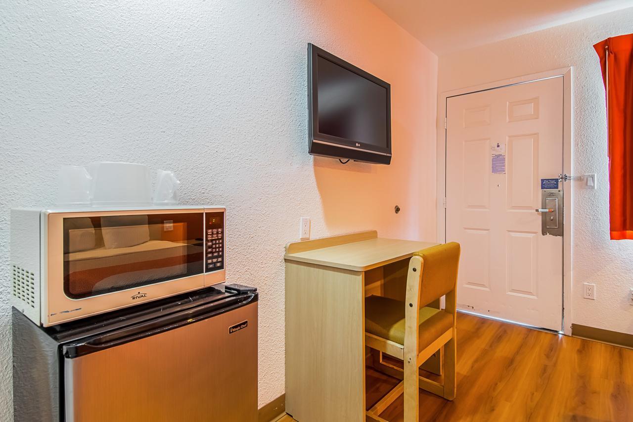 Double Room - Disability Access - Non-Smoking