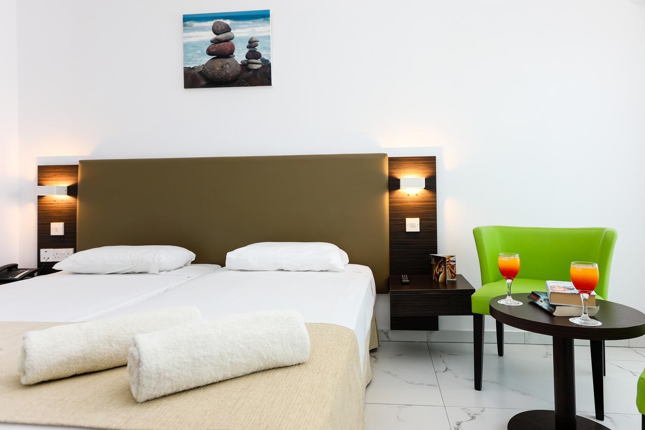 Superior Double or Twin Room with Inland View,669322047:JPEG