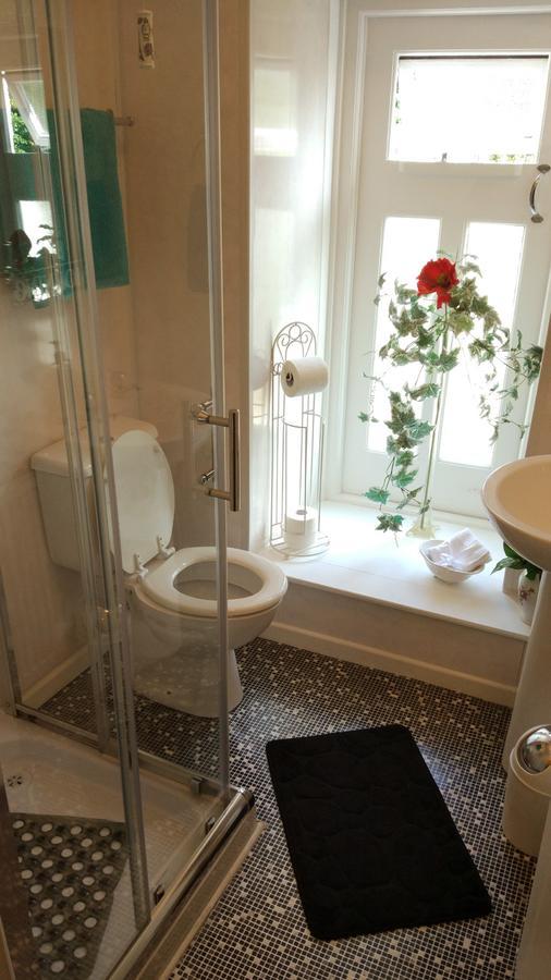 Single Room with Bathroom