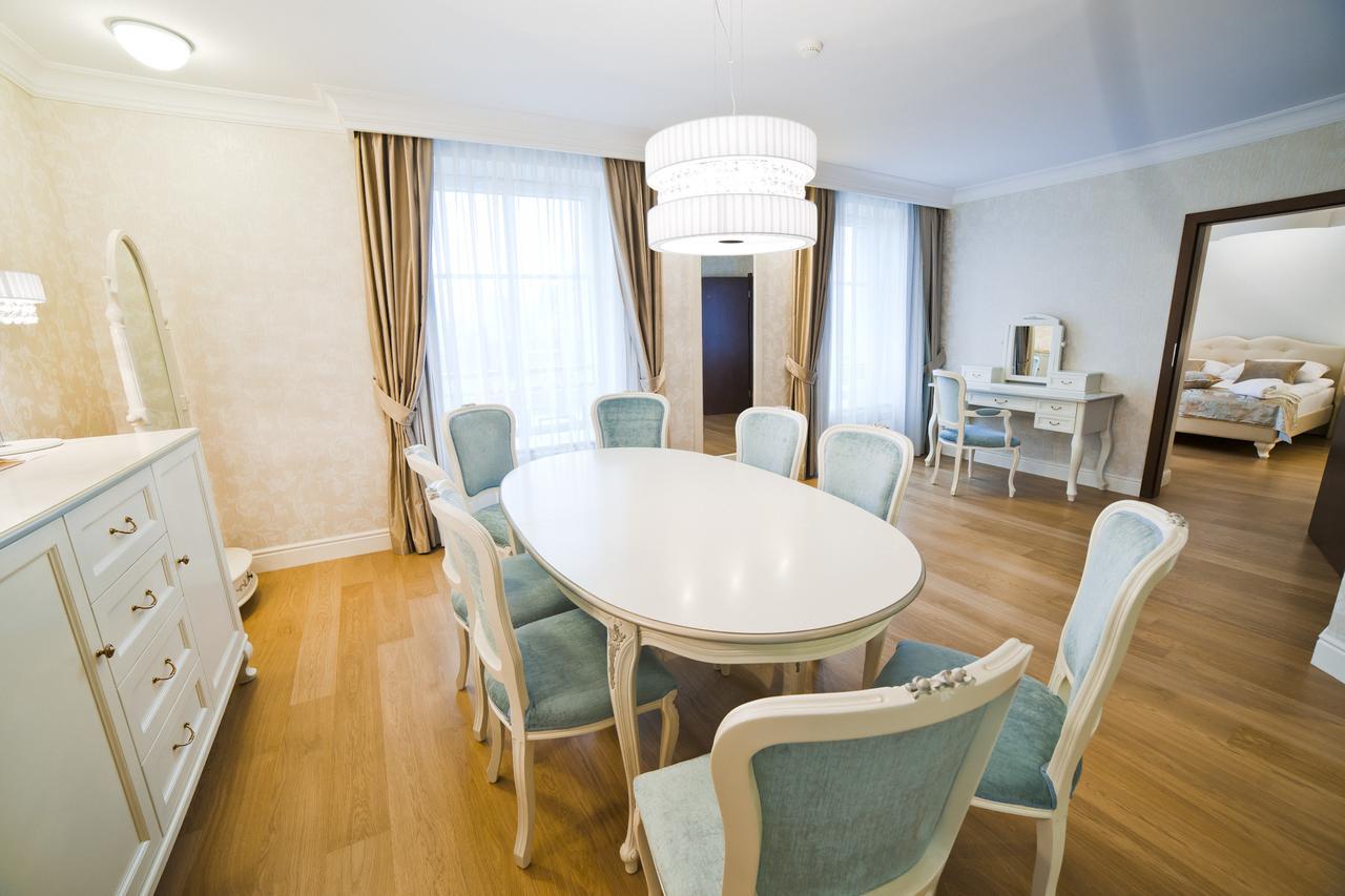 Executive King Suite
