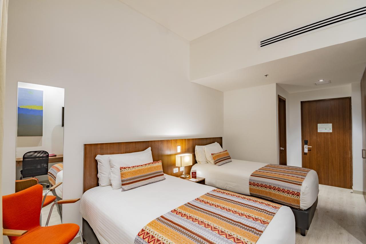 Twin Room with Connected Beds - Non-Smoking