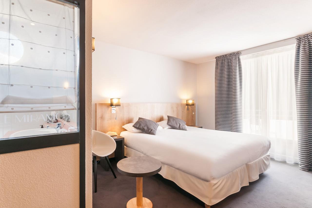 Chambre Double ou Lits Jumeaux