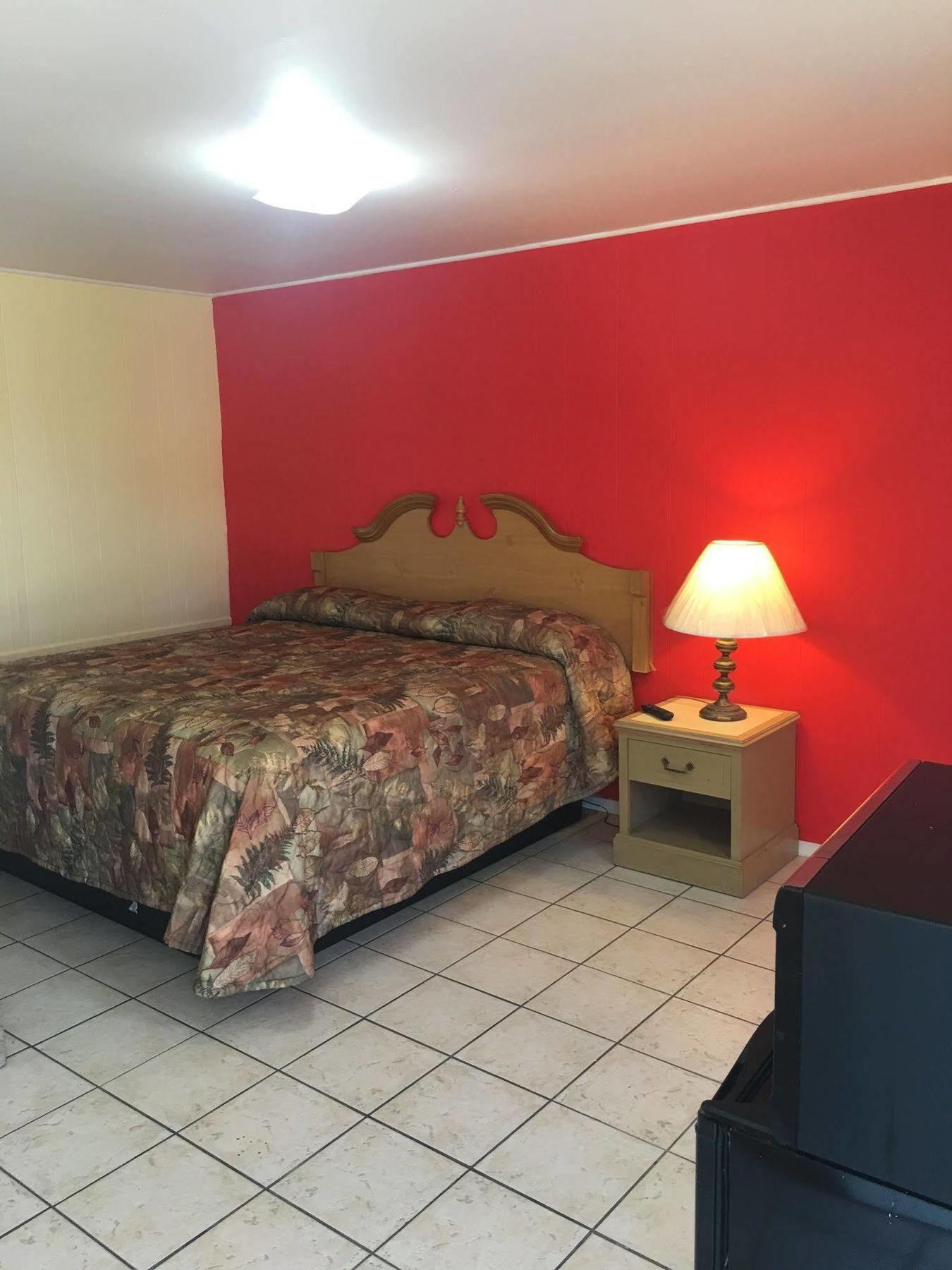 Standard King Room