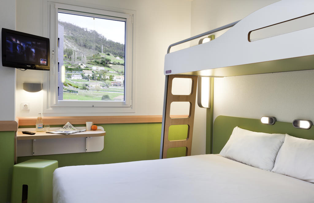 Chambre Double avec Lit Simple