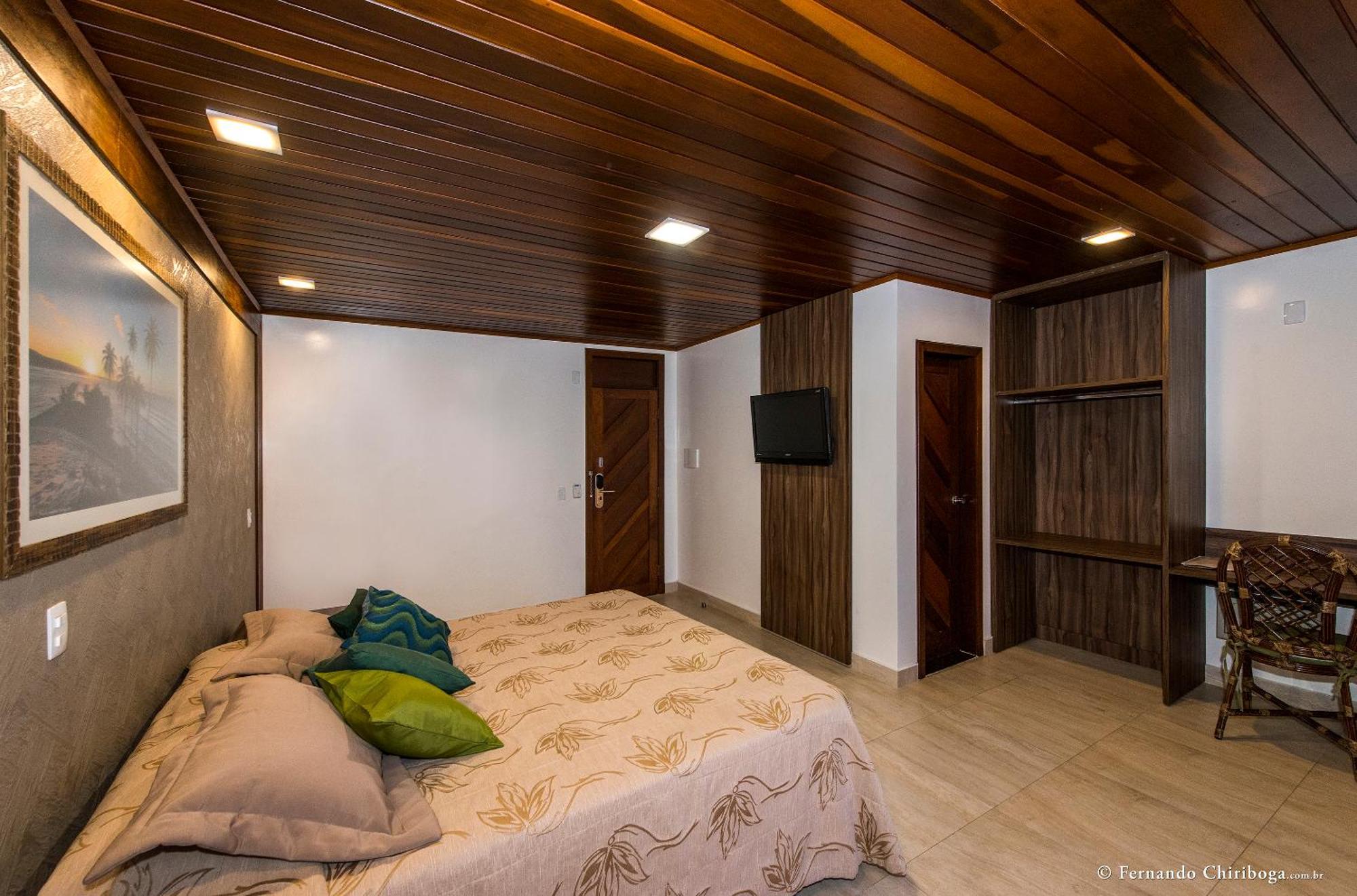 Deluxe Double Room with Partial Sea View