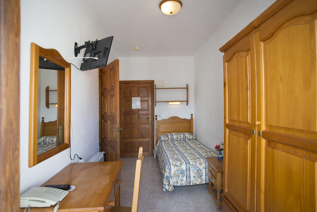 Single Room City View,67306034:JPEG