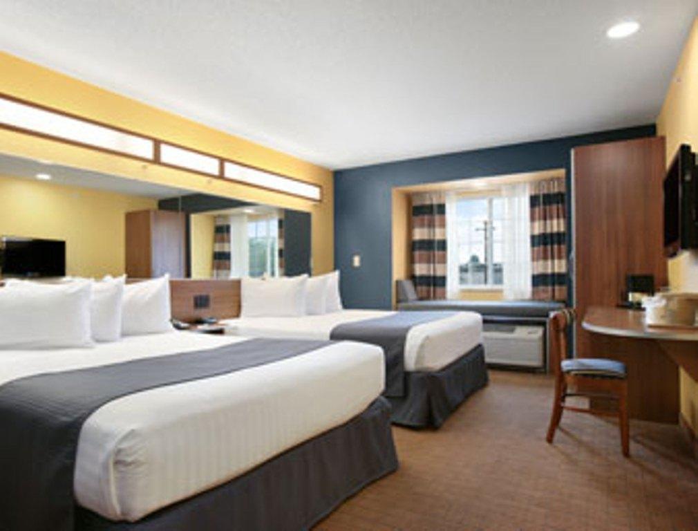 Queen Room with Two Queen Beds - Non-Smoking