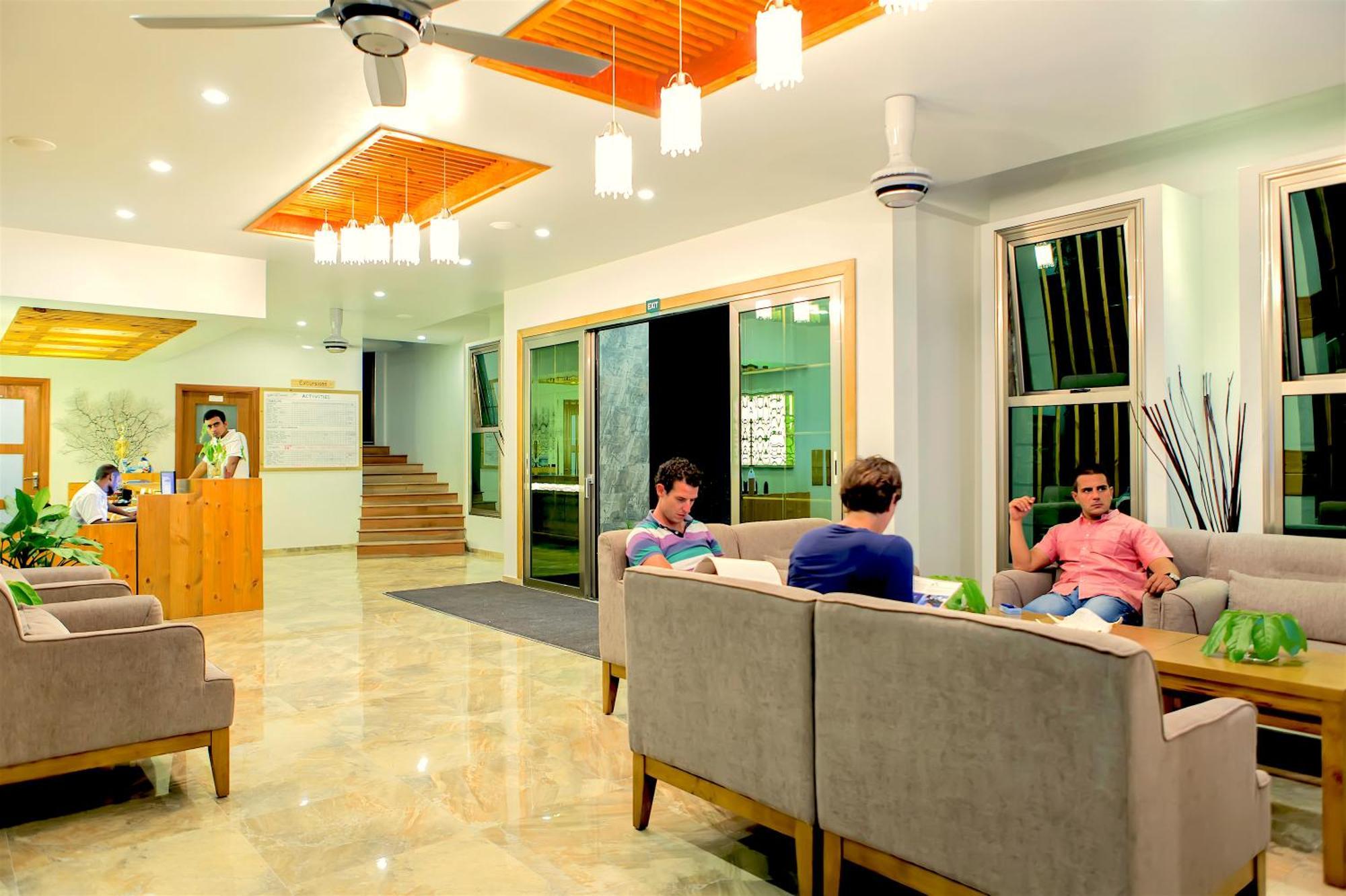 Deluxe Family Room