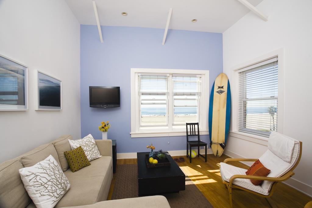 Suite de 1 dormitorio con vistas al océano y a la playa - 1 cama grande y 1 sofá cama - Planta superior