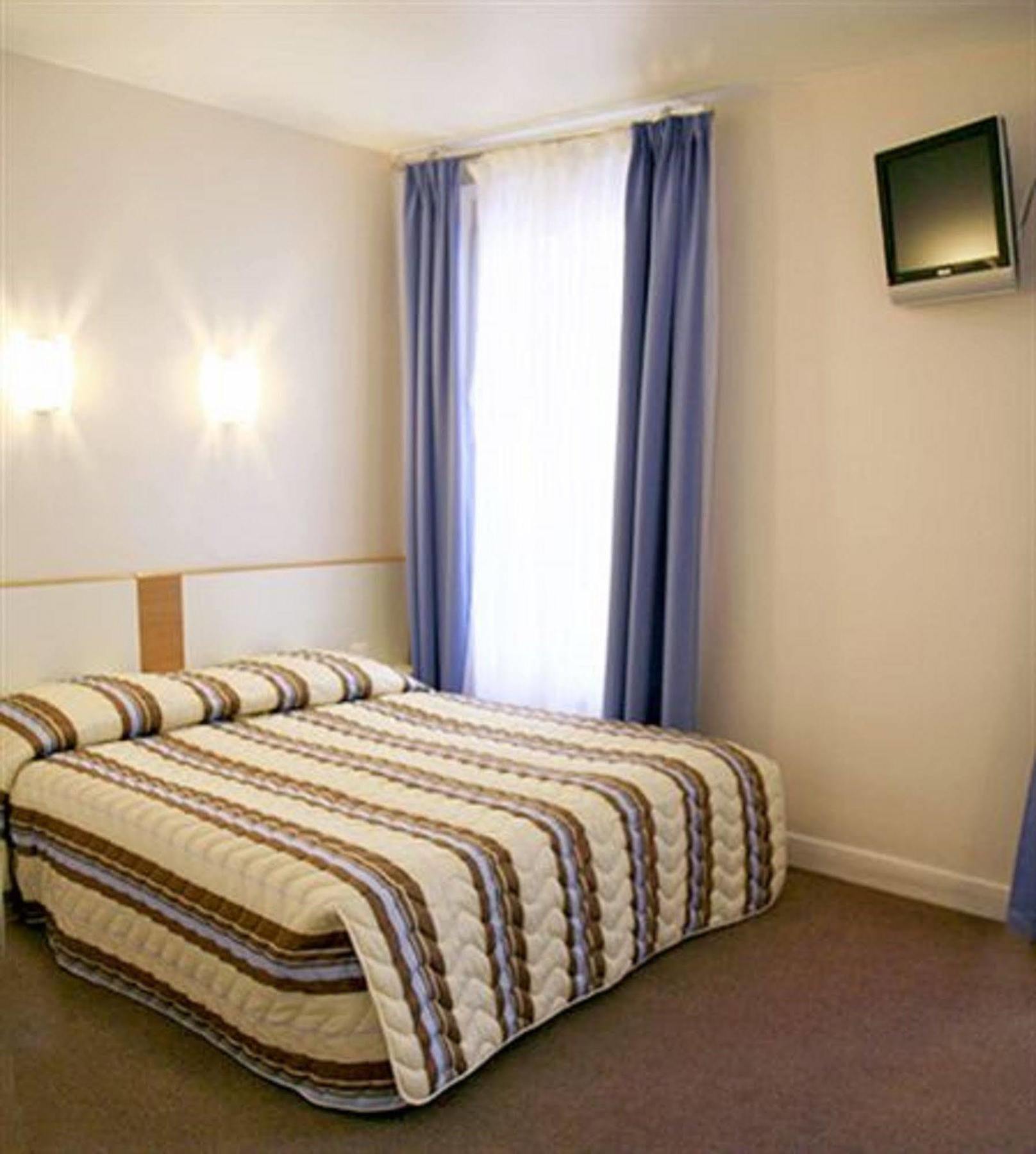 Two Adjacent Double Rooms