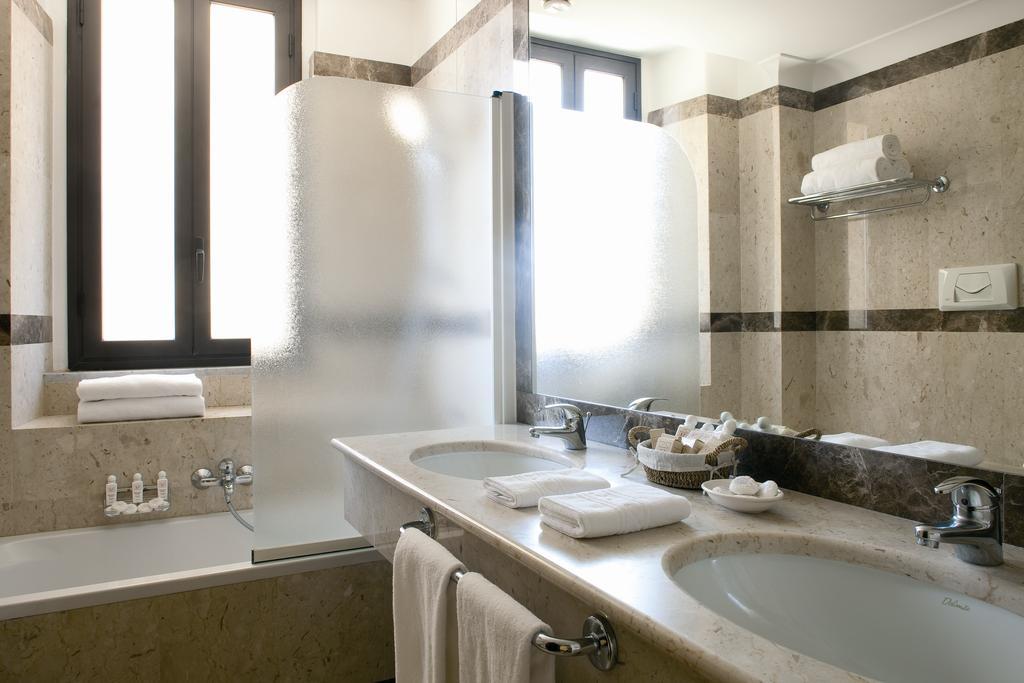 Large Single Room