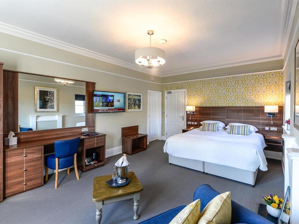 Superior King Room