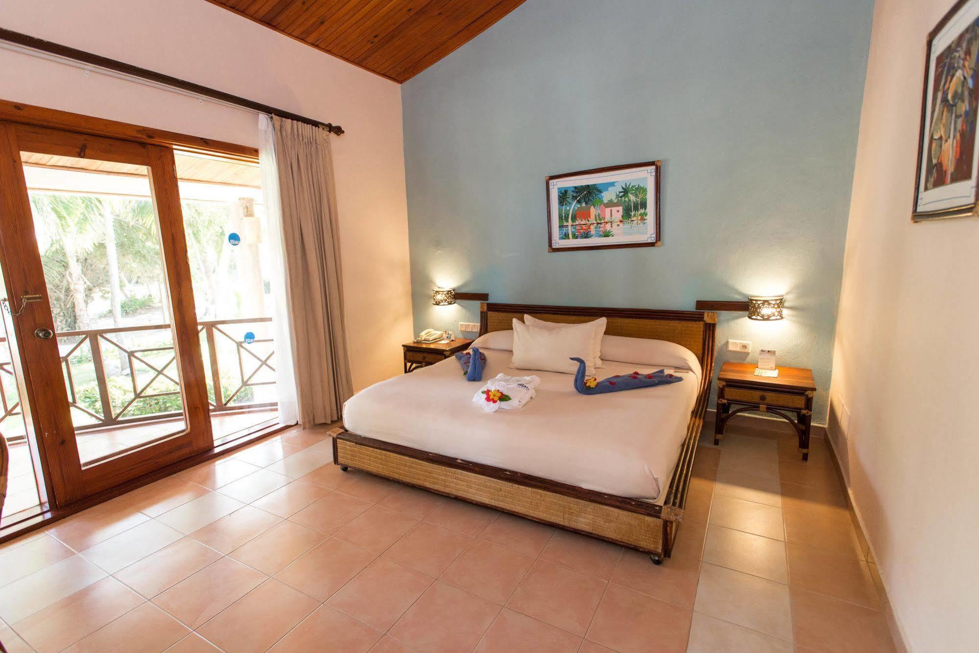 Double Room (2 Adults)