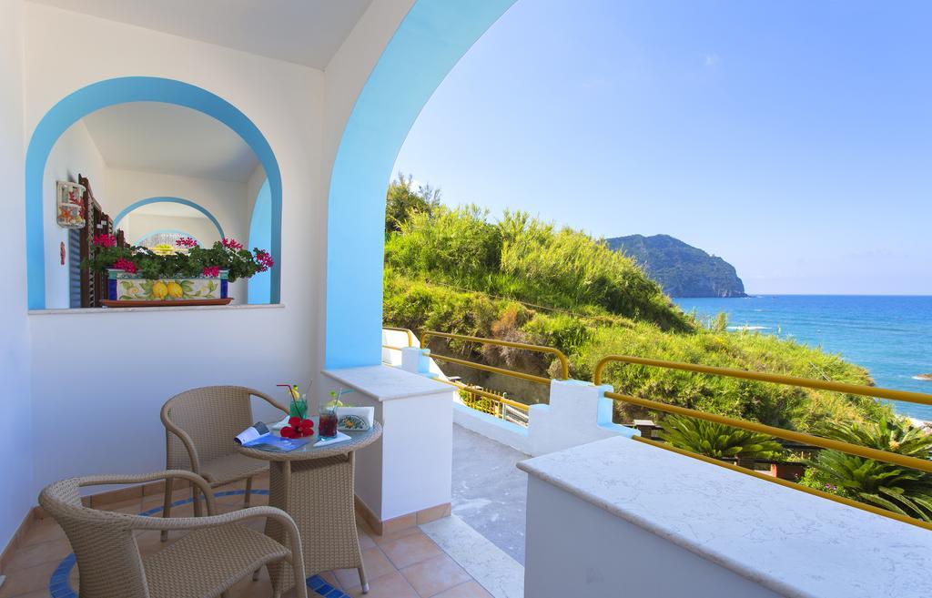 Superior Double Room with Sea View