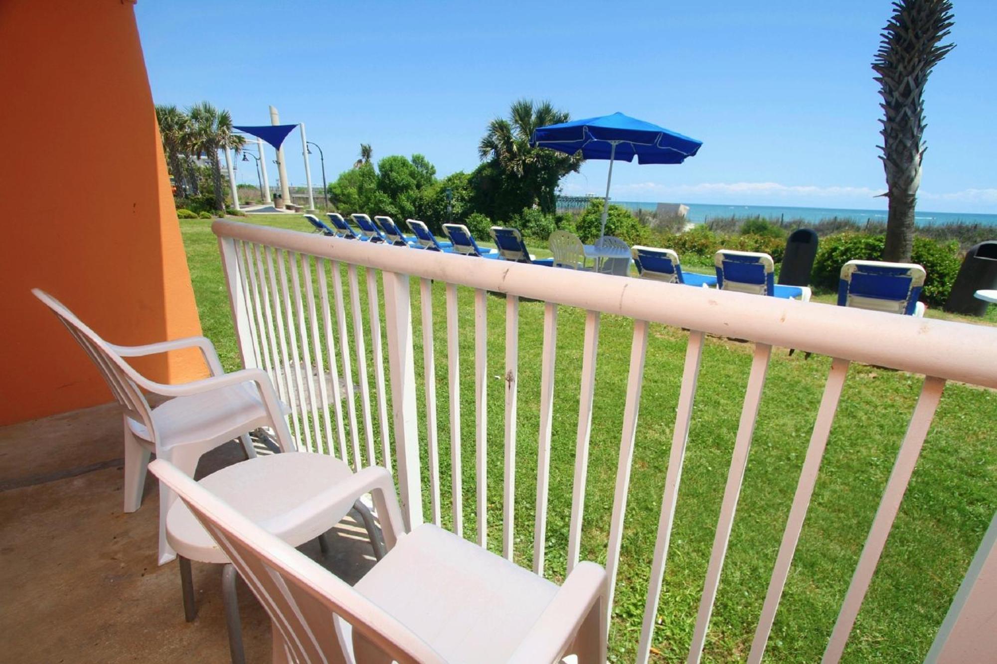 Oceanfront King Suite Balcony,677246727:JPEG
