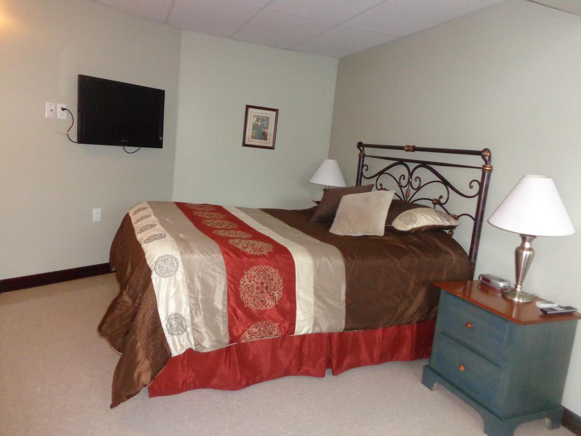 Queen Room,677910207:JPEG