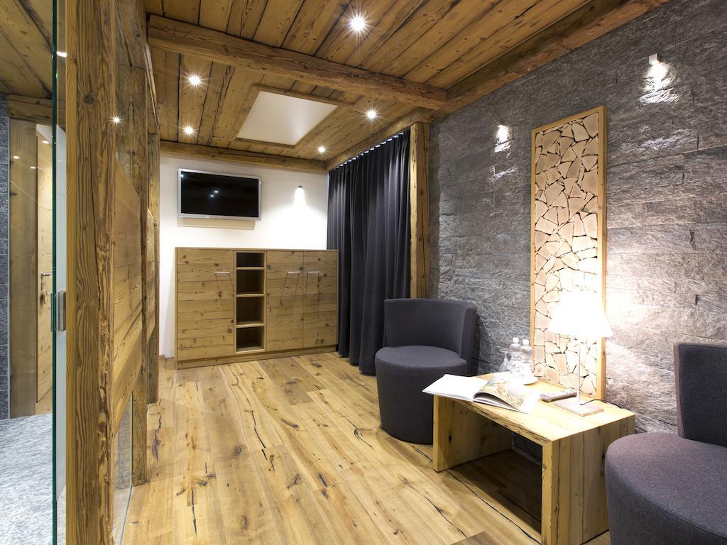 Junior Suite Graphite