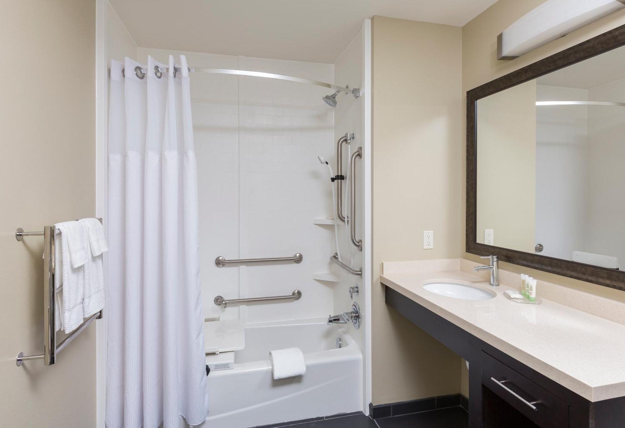 King Studio Suite