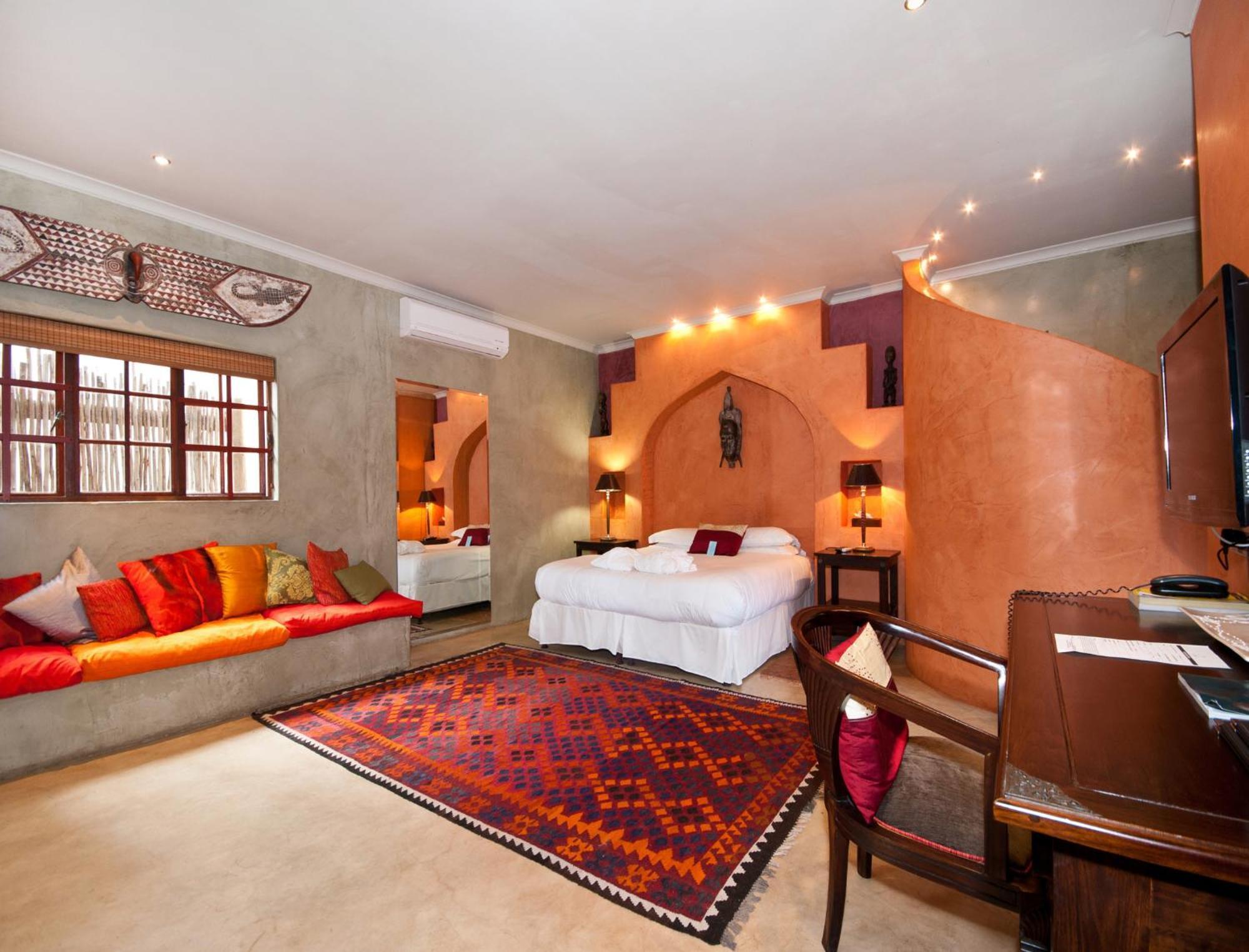 Luxury King Suite