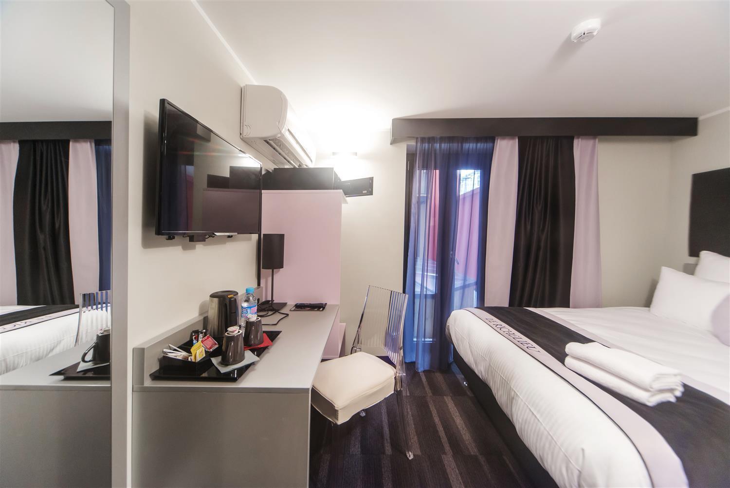 Superior King Room King Bed Balcony