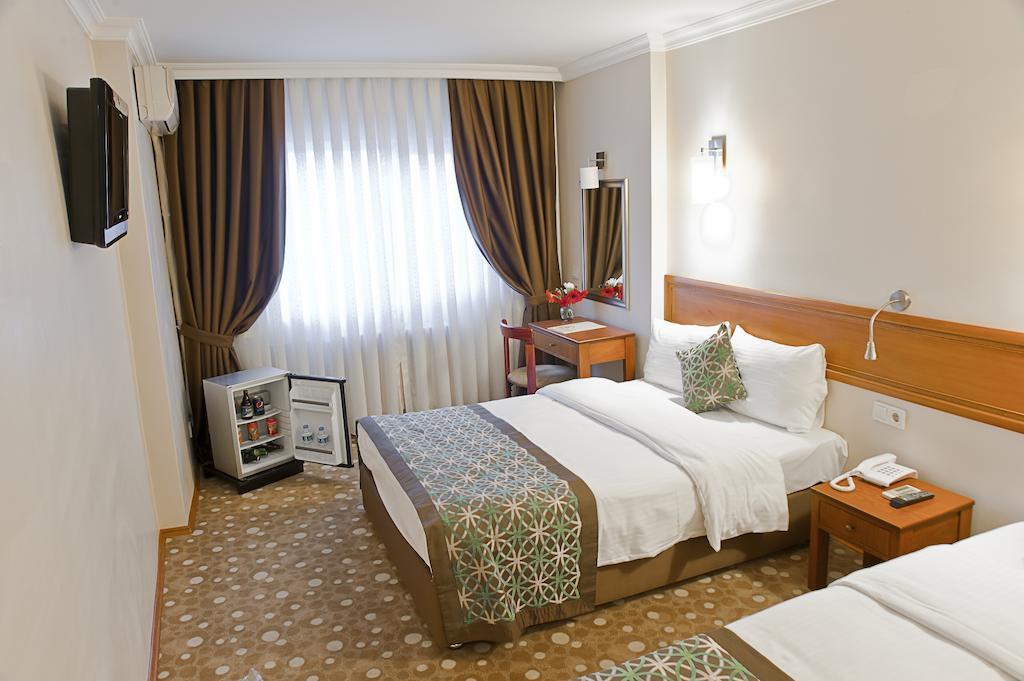Standard Double or Twin Room,68147729:JPEG