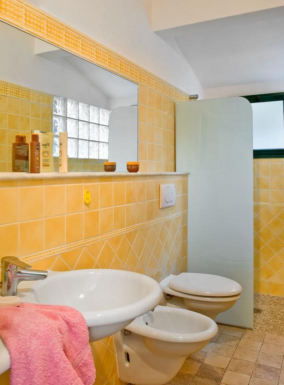 Deluxe Chalet (4 Adults)