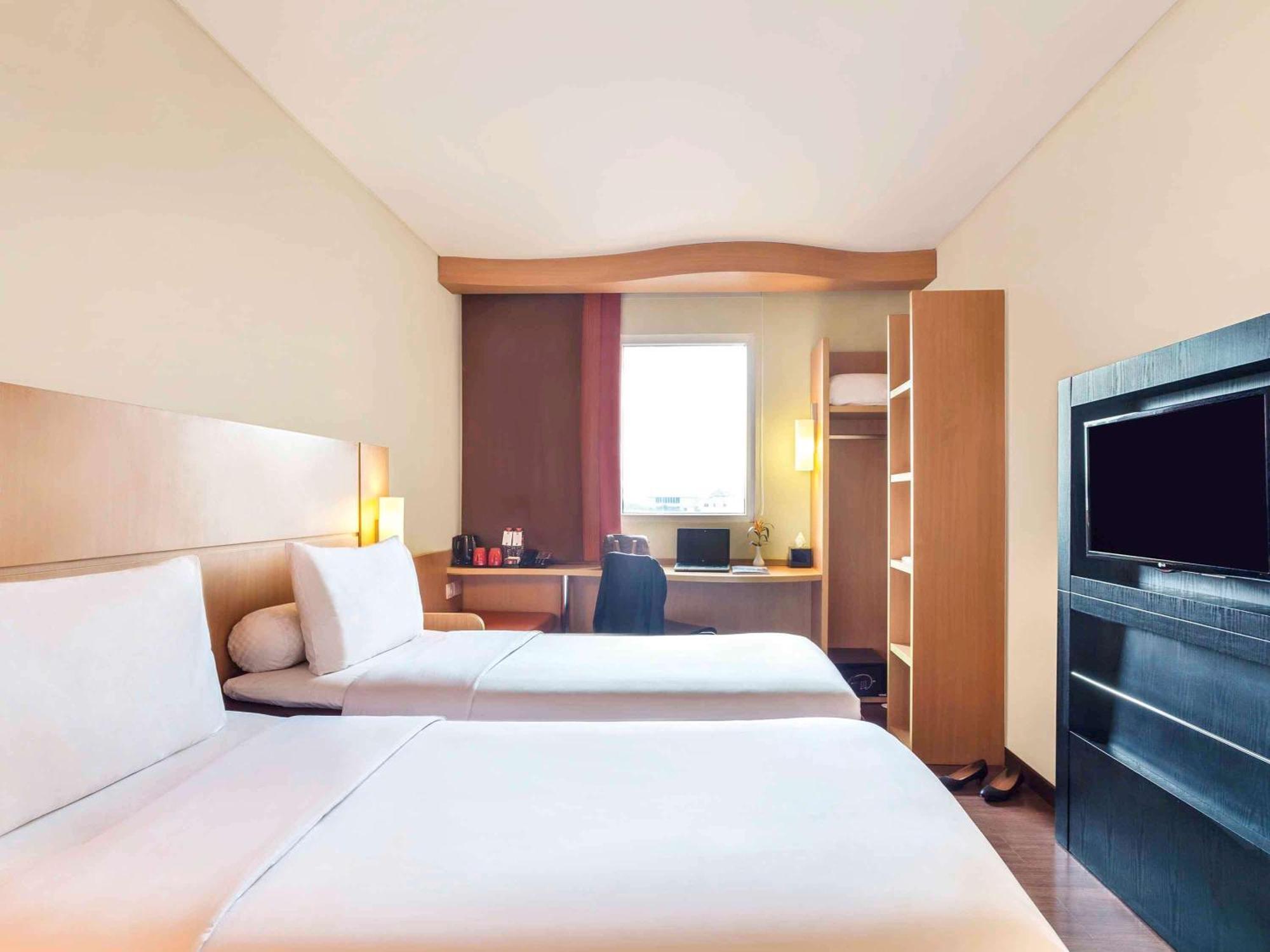 Dua Tempat Tidur Standard Single
