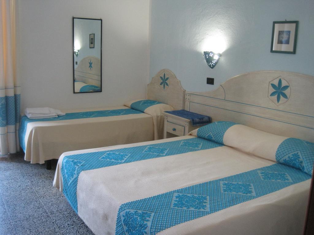 Triple Room with Balcony