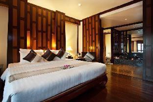 Deluxe Double or Twin Room with Pool View