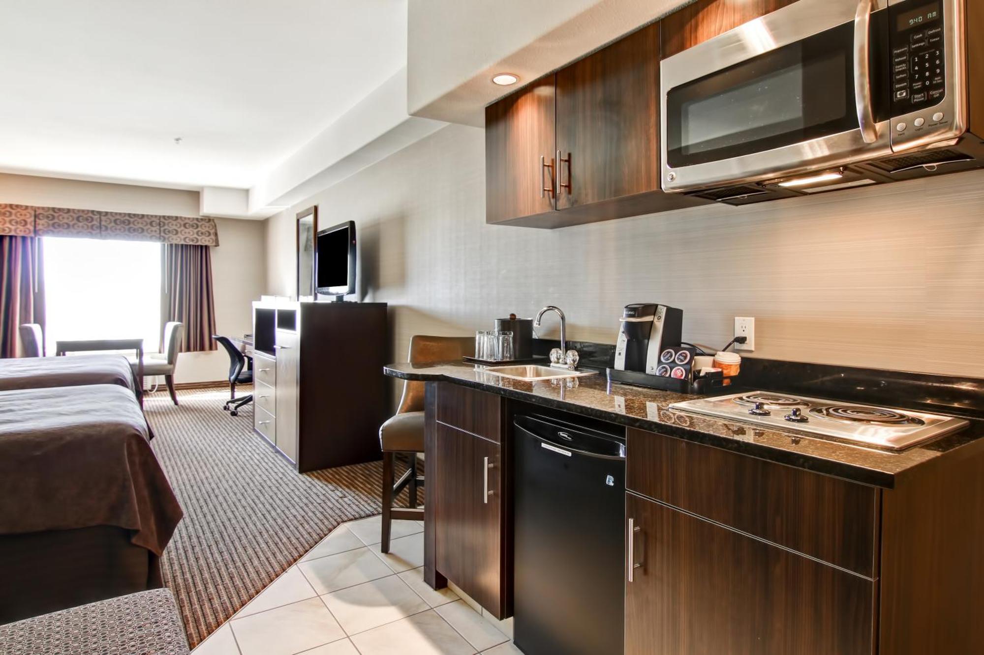 Deluxe Queen Room with Two Queen Beds