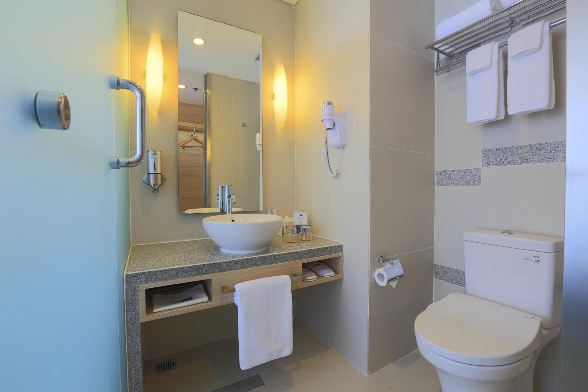 Standard Room with Free Breakfast