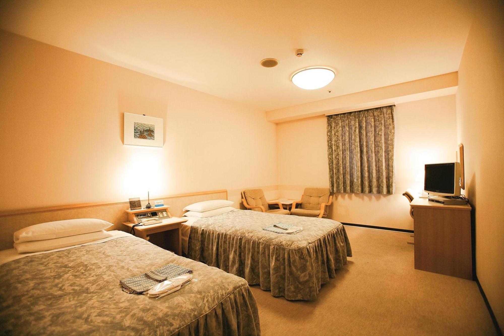 Twin Room - Non-Smoking