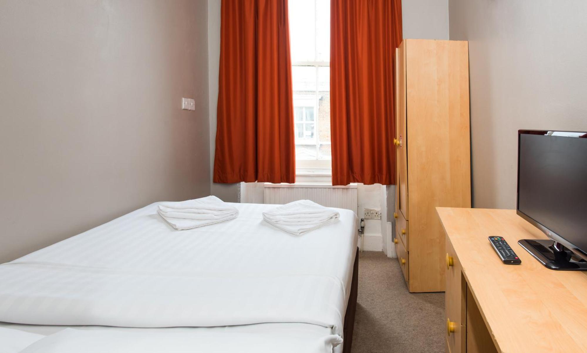 Double Room with Shared Shower and Toilet