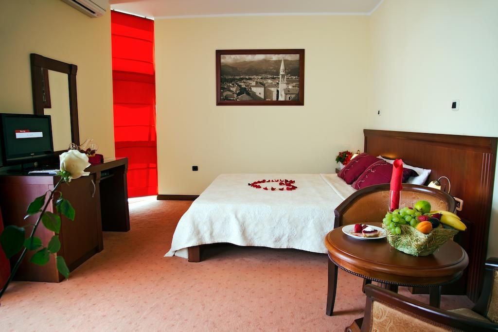 Junior Suite With Terrace and Sea View