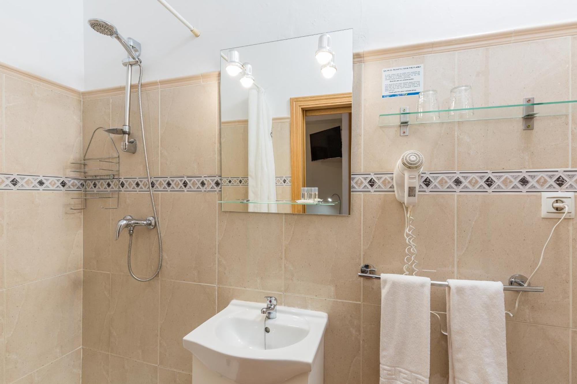 Double or Twin Room with Terrace