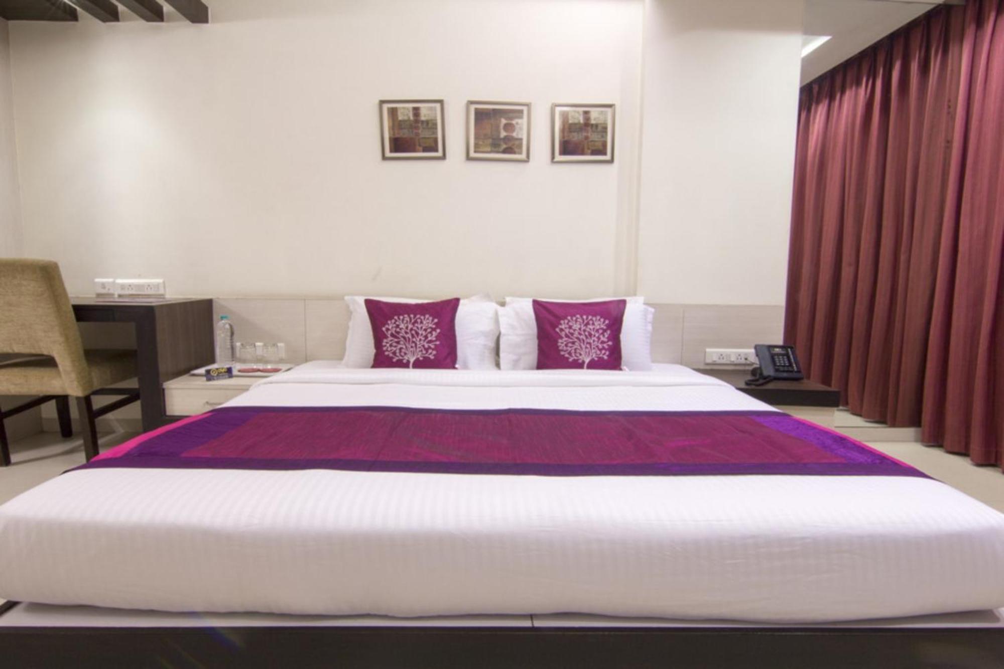 Deluxe Double Room,892861213:JPEG